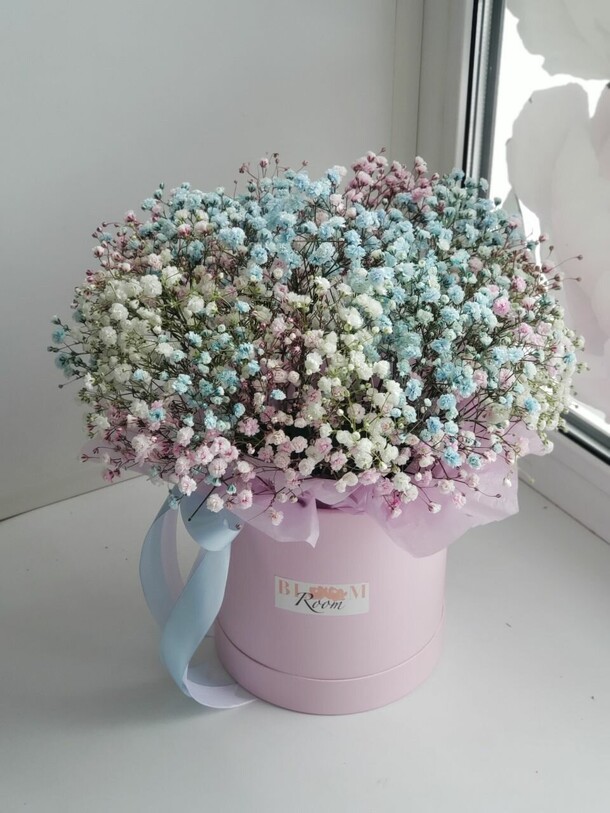 Гипсофила в коробке, артикул F1223657 - 3350 рублей, доставка по городу. Flawery - доставка цветов