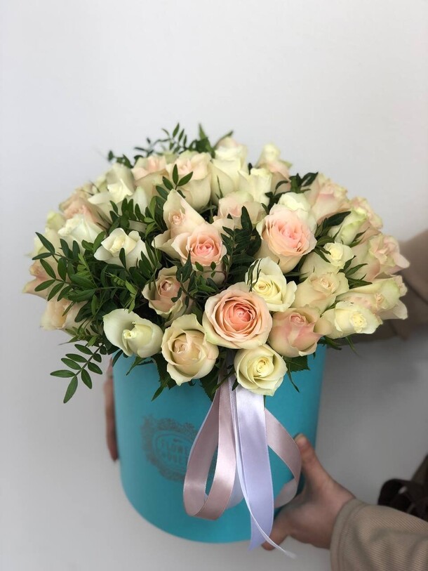 Box 052, артикул F1110823 - 6990 рублей, доставка по городу. Flawery - доставка цветов