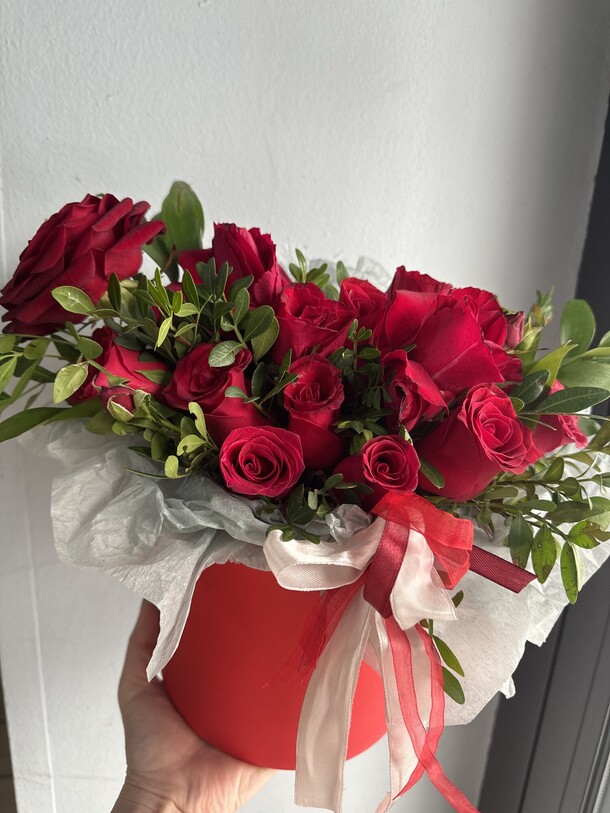 Для нее, артикул F1356632 - 2990 рублей, доставка по городу. Flawery - доставка цветов