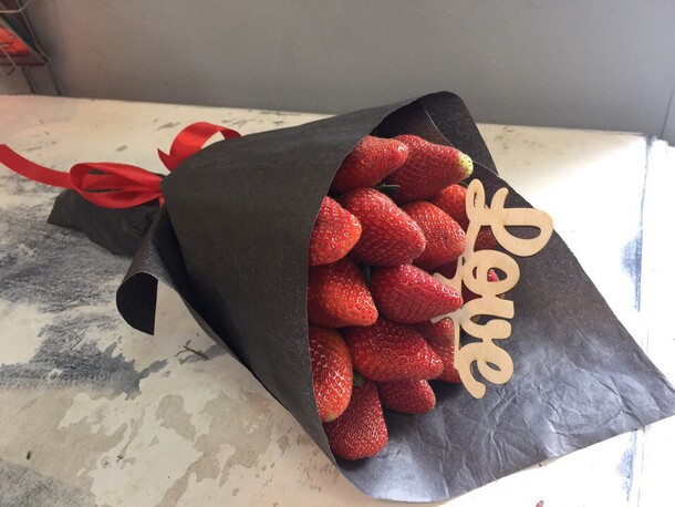 Виктория, артикул F28449 - 2250 рублей, доставка по городу. Flawery - доставка цветов