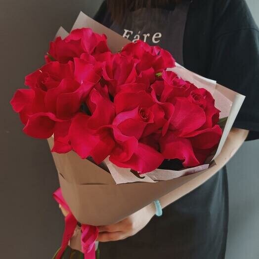 Букет из 7 роз готча, артикул F1205015 - 4224 рублей, доставка по городу. Flawery - доставка цветов