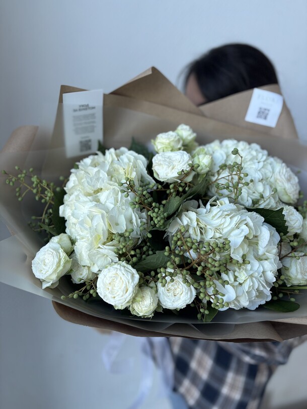 Букет альто, артикул F1329549 - 9790 рублей, доставка по городу. Flawery - доставка цветов