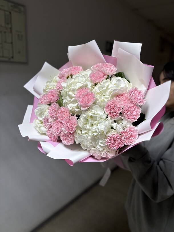 Букет манарола, артикул F1335399 - 10890 рублей, доставка по городу. Flawery - доставка цветов