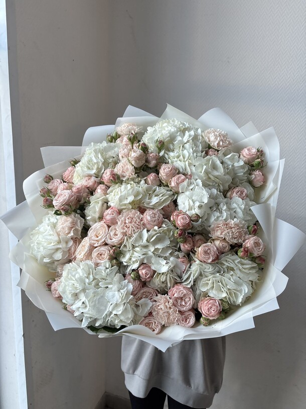 Букет калини, артикул F1433730 - 16390 рублей, доставка по городу. Flawery - доставка цветов