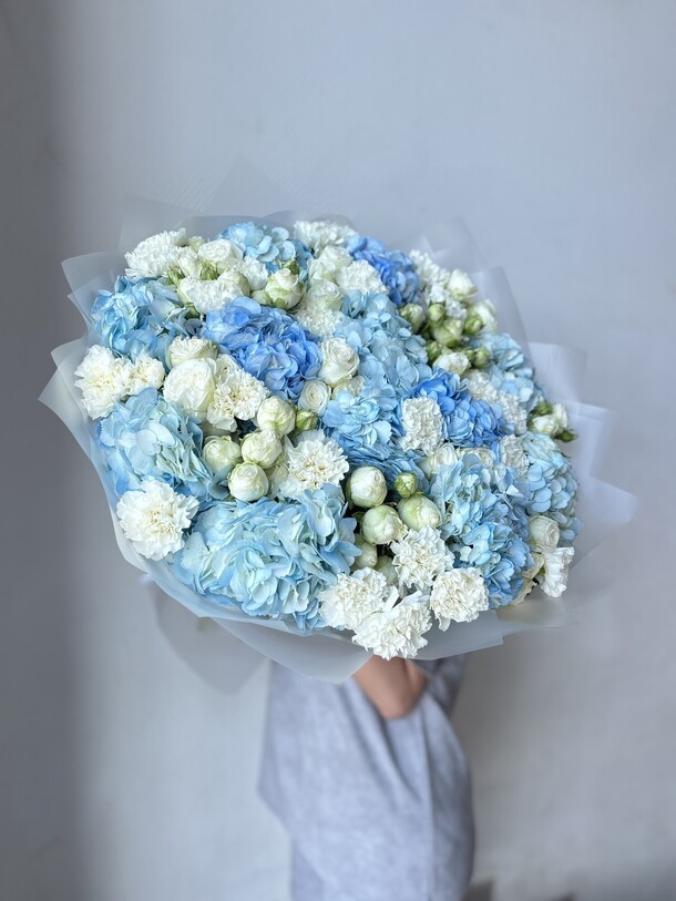 Букет аква апия, артикул F1443453 - 20790 рублей, доставка по городу. Flawery - доставка цветов