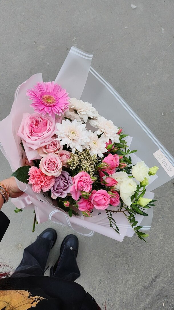 Сочный букет, артикул F1204753 - 7300 рублей, доставка по городу. Flawery - доставка цветов