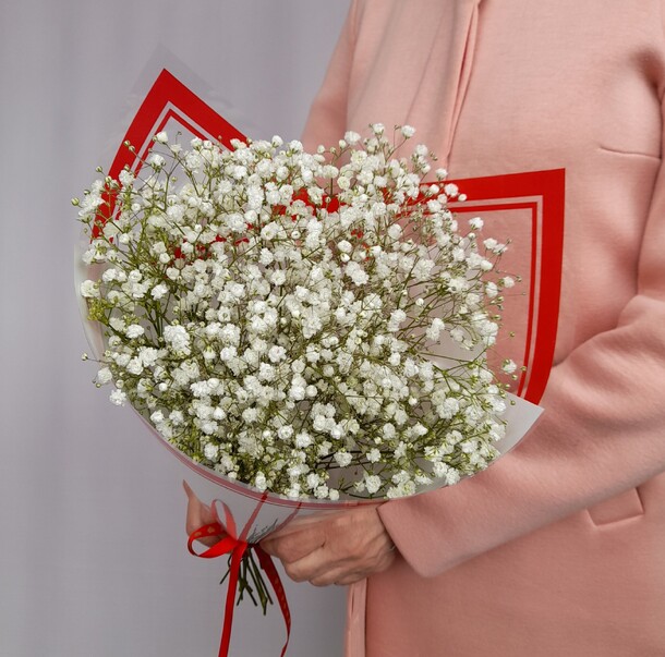 Букетик из белой гипсофилы, артикул F1416698 - 1500 рублей, доставка по городу. Flawery - доставка цветов