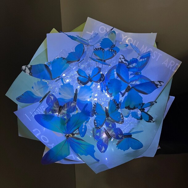 Букет из бабочек, артикул F1246450 - 2200 рублей, доставка по городу. Flawery - доставка цветов