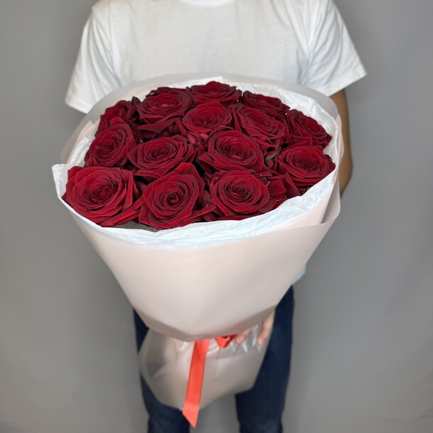 Букет из красных роз, артикул F1396217 - 3850 рублей, доставка по городу. Flawery - доставка цветов