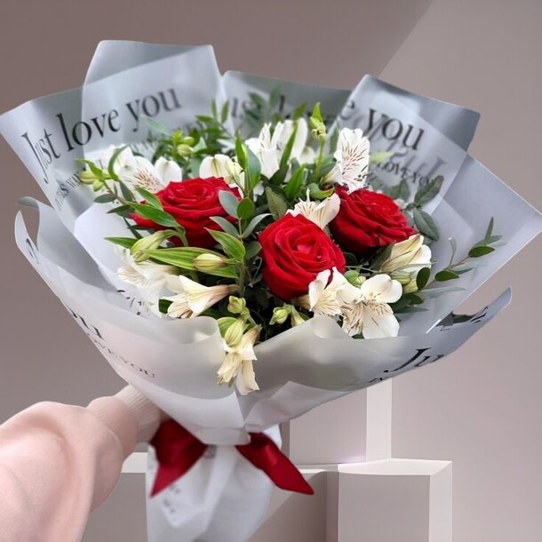 Розы и альстромерия, артикул F1330782 - 3200 рублей, доставка по городу. Flawery - доставка цветов