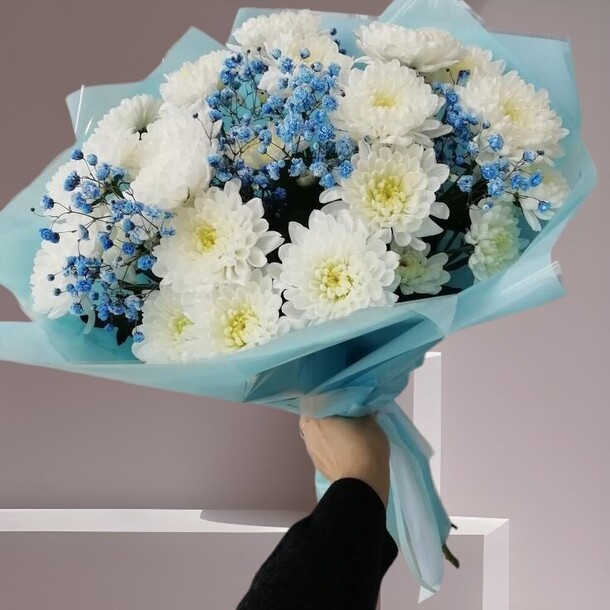 Хризантема и гипсофила, артикул F1339244 - 2800 рублей, доставка по городу. Flawery - доставка цветов