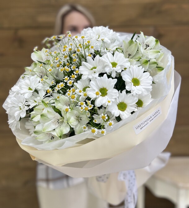 Лето, артикул F1247352 - 7086 рублей, доставка по городу. Flawery - доставка цветов