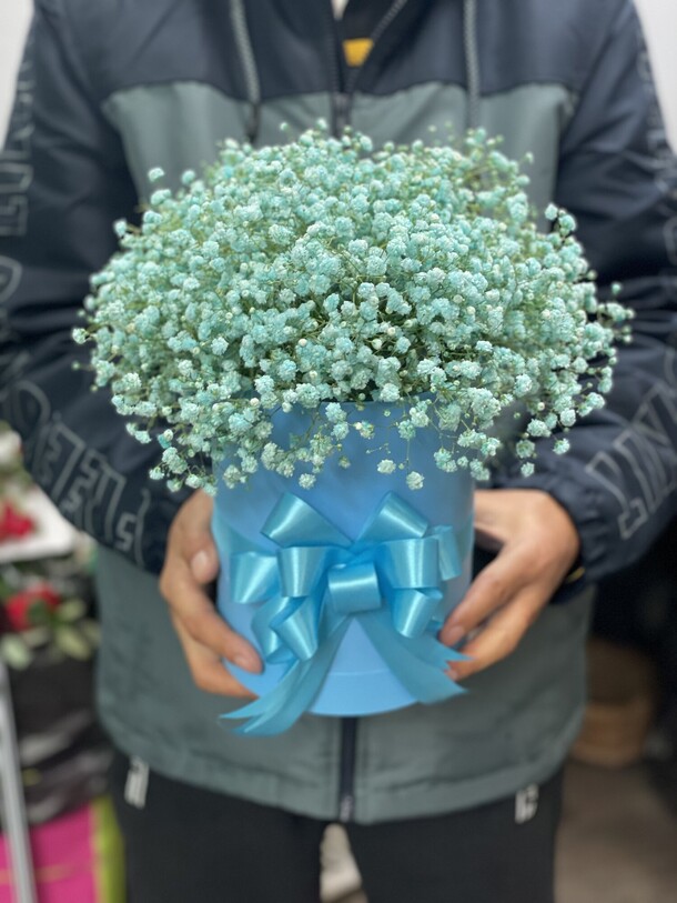 Гипсофила в коробке💙, артикул F1153923 - 6500 рублей, доставка по городу. Flawery - доставка цветов