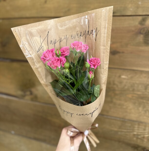 Кустовая роза, артикул F1205998 - 2368 рублей, доставка по городу. Flawery - доставка цветов