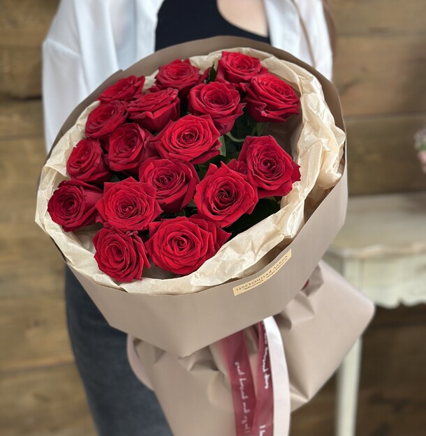 Розы, артикул F1207257 - 13126 рублей, доставка по городу. Flawery - доставка цветов