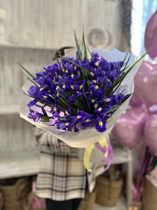 Ирисы, артикул F1260524 - 11112 рублей, доставка по городу. Flawery - доставка цветов