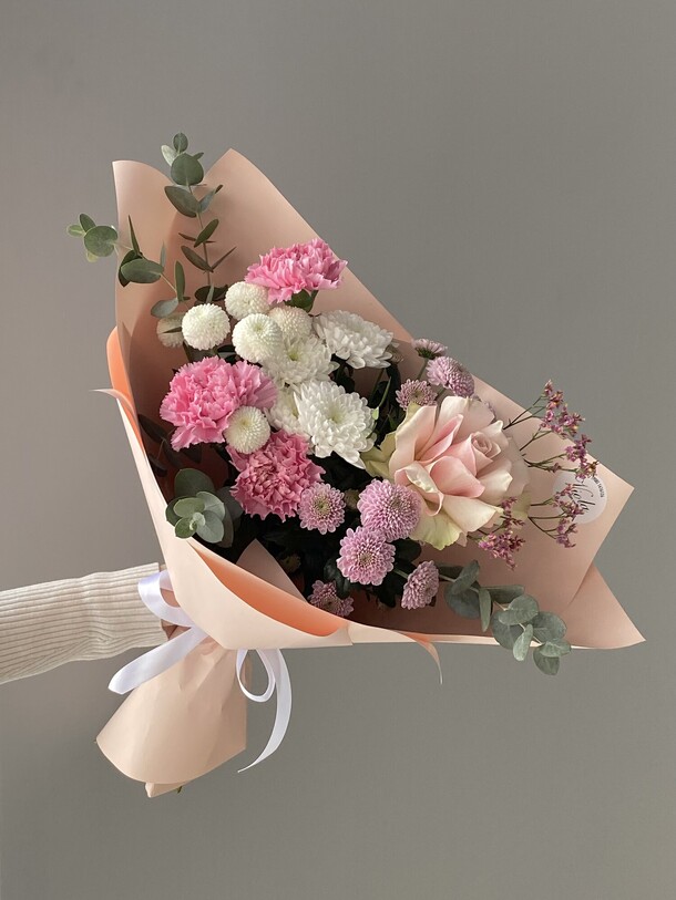 Цветочный соблазн, артикул F1230309 - 3850 рублей, доставка по городу. Flawery - доставка цветов