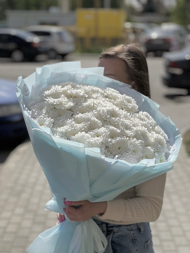 Огромное облако хризантем, артикул F1276022 - 11500 рублей, доставка по городу. Flawery - доставка цветов