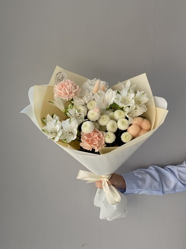 Кремовый шик, артикул F1314732 - 3200 рублей, доставка по городу. Flawery - доставка цветов