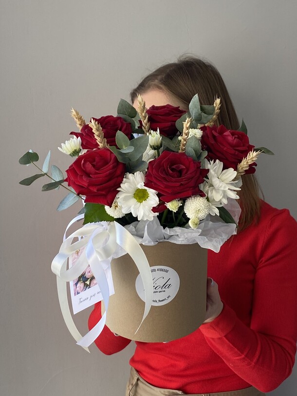 Яркое впечатление, артикул F1360223 - 3870 рублей, доставка по городу. Flawery - доставка цветов