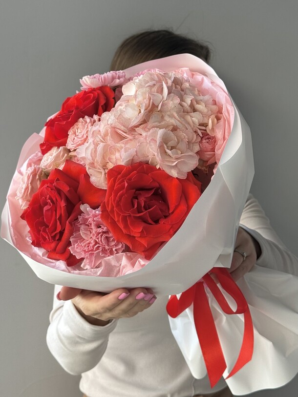 Яркой звездочке, артикул F1405260 - 5580 рублей, доставка по городу. Flawery - доставка цветов