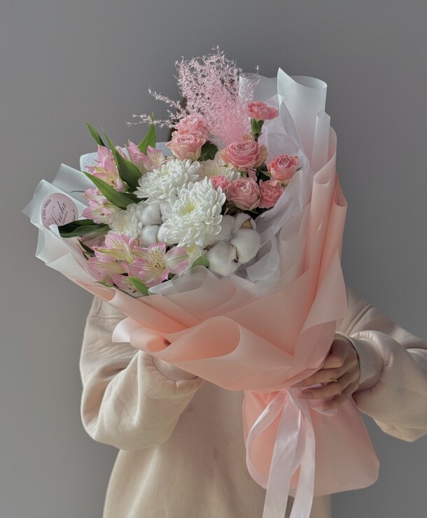 Венера, артикул F1446182 - 2590 рублей, доставка по городу. Flawery - доставка цветов