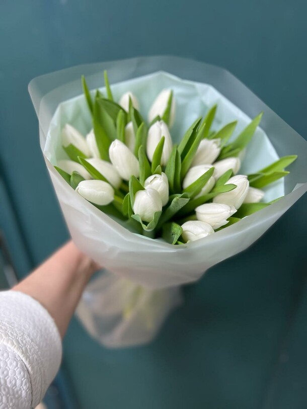 Тюльпаны букет, артикул F1260854 - 5900 рублей, доставка по городу. Flawery - доставка цветов