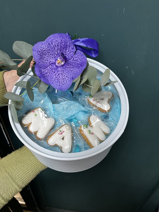 Сюрприз для мамочки, артикул F1493836 - 2900 рублей, доставка по городу. Flawery - доставка цветов