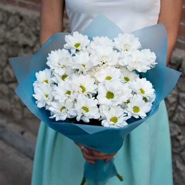 Букет из 5 хризантем, артикул F1210555 - 3390 рублей, доставка по городу. Flawery - доставка цветов