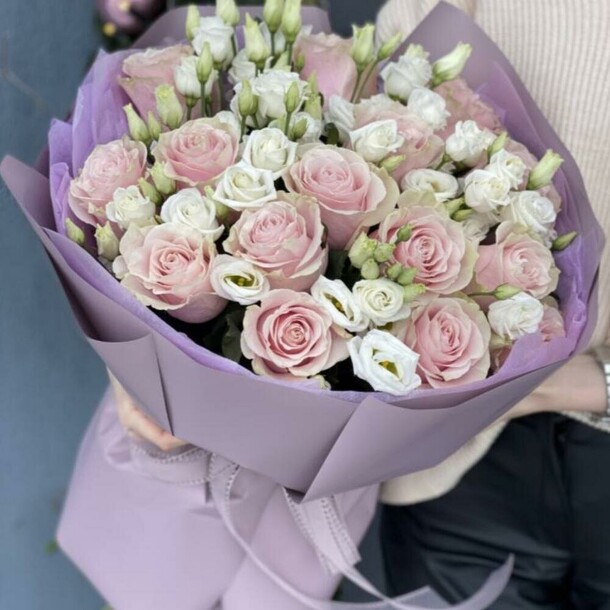 Букет "приятное послание", артикул F1213696 - 10390 рублей, доставка по городу. Flawery - доставка цветов