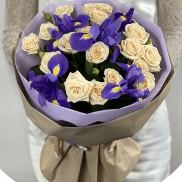 Букет "теплый вечер", артикул F1220943 - 3190 рублей, доставка по городу. Flawery - доставка цветов