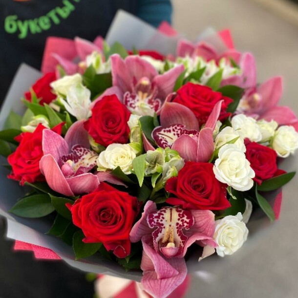 Букет «полет любви», артикул F1220968 - 10350 рублей, доставка по городу. Flawery - доставка цветов