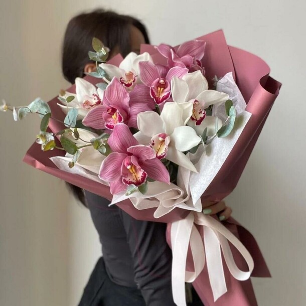 Букет «принцесса», артикул F1256787 - 5390 рублей, доставка по городу. Flawery - доставка цветов