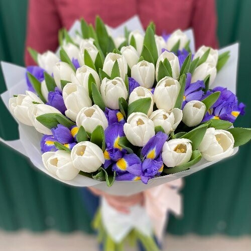 Букет "летние ночи", артикул F1258815 - 11590 рублей, доставка по городу. Flawery - доставка цветов