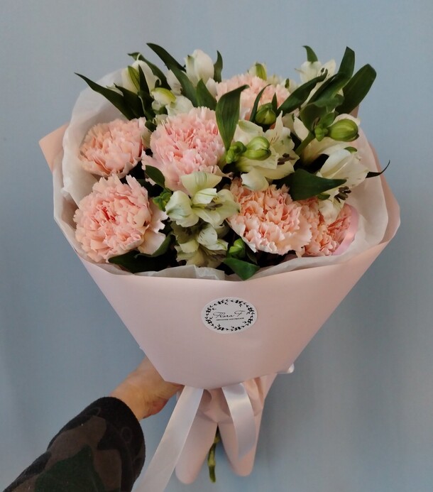 Букет "нежность", артикул F1368245 - 3400 рублей, доставка по городу. Flawery - доставка цветов