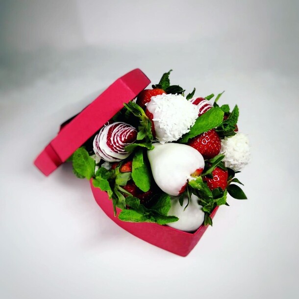 Мини-ми, артикул F1220065 - 5748 рублей, доставка по городу. Flawery - доставка цветов