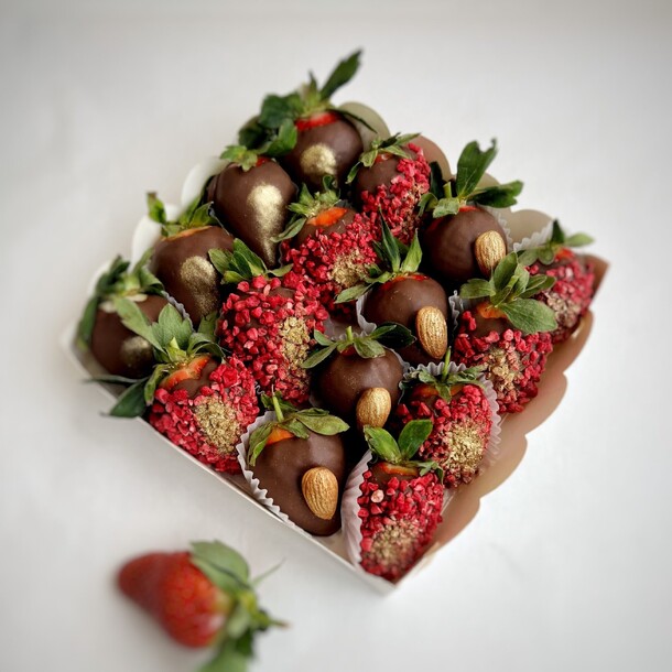 Туссент, артикул F1220067 - 4901 рублей, доставка по городу. Flawery - доставка цветов