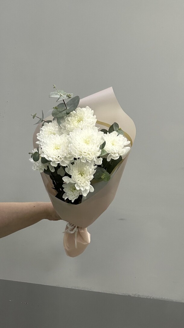 Хризантема, артикул F1291857 - 1694 рублей, доставка по городу. Flawery - доставка цветов