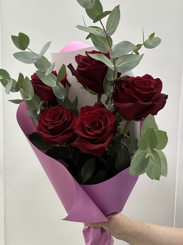 Розы красные, артикул F1319967 - 4320 рублей, доставка по городу. Flawery - доставка цветов