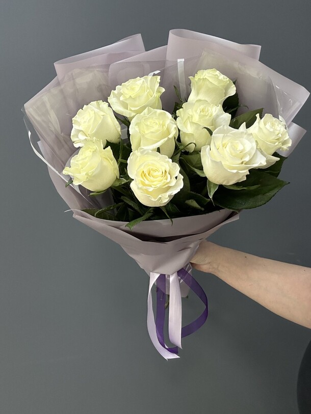 Букет из белых роз, артикул F1343561 - 5251 рублей, доставка по городу. Flawery - доставка цветов