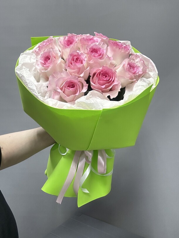 Букет из 15 розовых роз, артикул F1500331 - 7030 рублей, доставка по городу. Flawery - доставка цветов