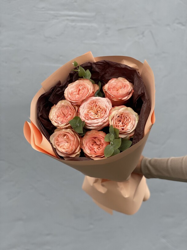 Пионовидные розы 7 шт, артикул F1423249 - 3600 рублей, доставка по городу. Flawery - доставка цветов