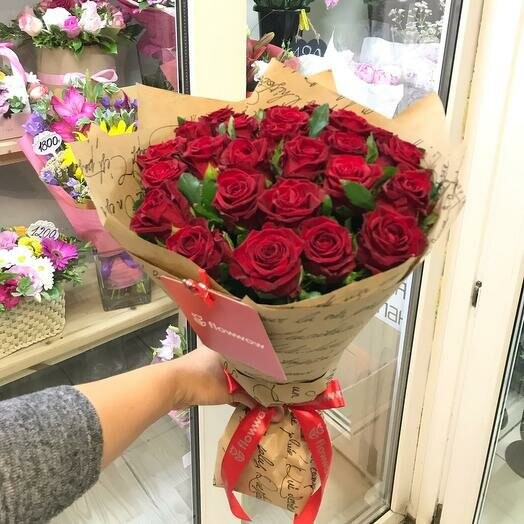 Букет 25 роз, артикул F1329073 - 5990 рублей, доставка по городу. Flawery - доставка цветов