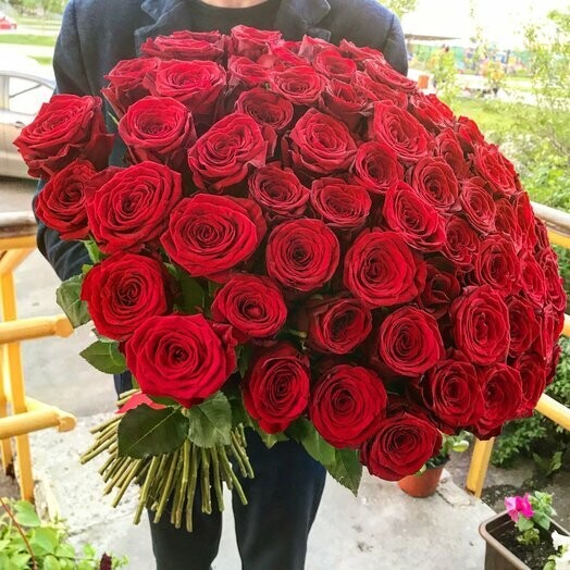 Букет 51 роза, артикул F1329235 - 25000 рублей, доставка по городу. Flawery - доставка цветов