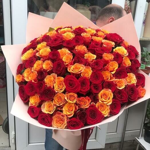 Букет 101 роза, артикул F1397482 - 35000 рублей, доставка по городу. Flawery - доставка цветов