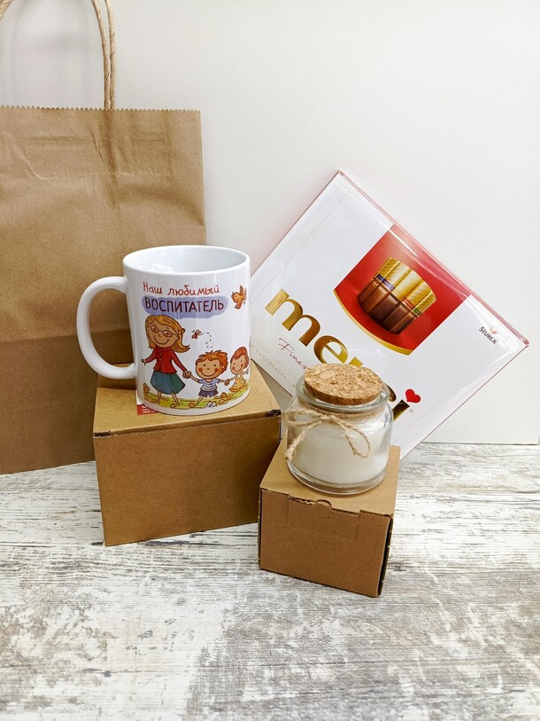 Набор " любимому воспитателю", артикул F1403234 - 2700 рублей, доставка по городу. Flawery - доставка цветов