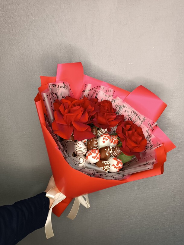 Это любовь, артикул F1264013 - 3500 рублей, доставка по городу. Flawery - доставка цветов