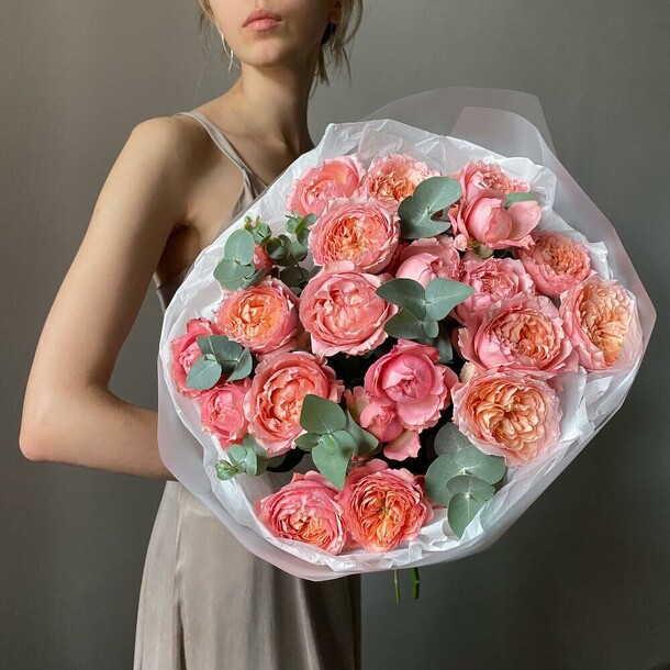 Моно из премиальных роз джульетта. Veresk 329, артикул F1335011 - 6491 рублей, доставка по городу. Flawery - доставка цветов