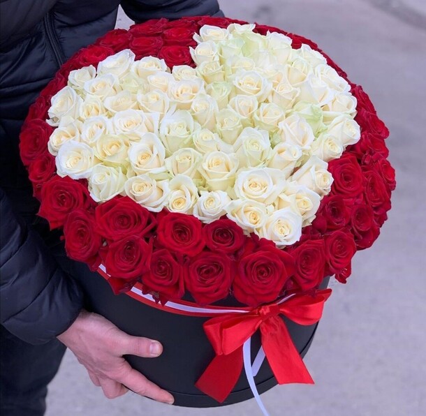 Сердца в коробке, артикул F1134566 - 26619 рублей, доставка по городу. Flawery - доставка цветов