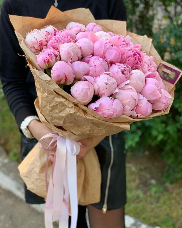 Пионы сара бернар, артикул F1157061 - 38499 рублей, доставка по городу. Flawery - доставка цветов